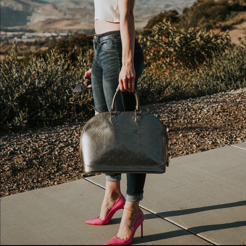 Louis Vuitton Alma Gm Vernis Gris Silver Satchel